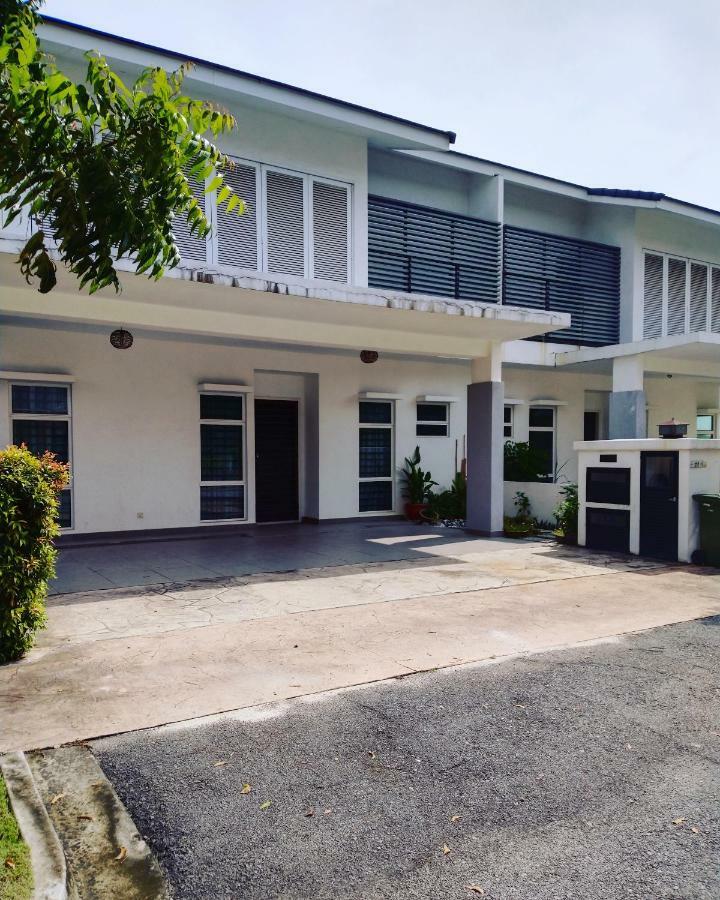 Juniper Homestay Putrajaya Presint 11 Exterior photo